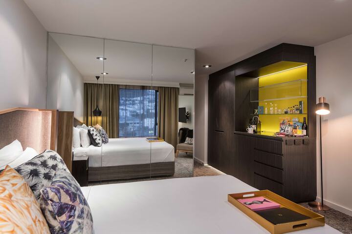 Room 16 of 60