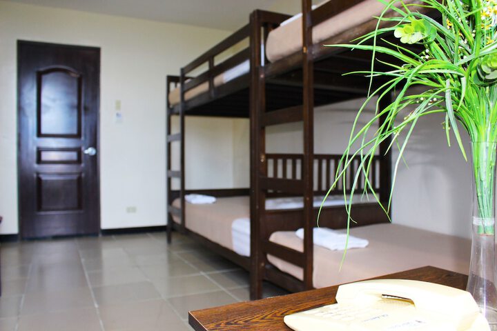 Room 11 of 42