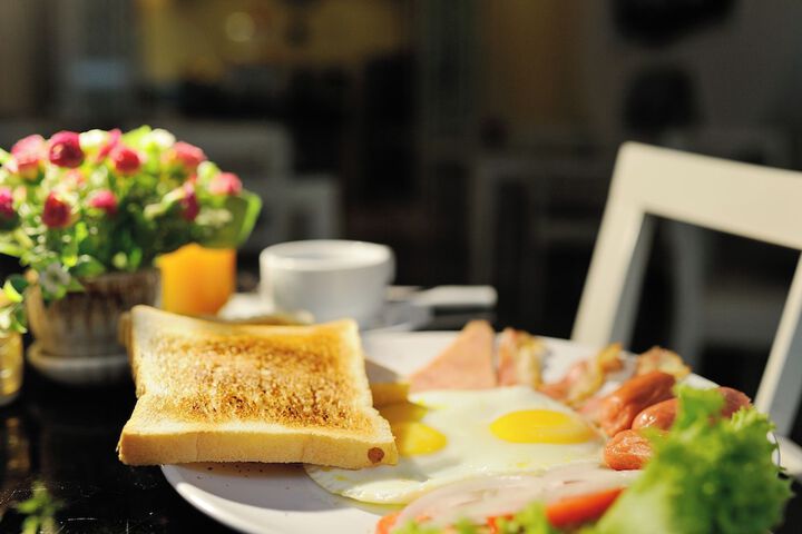 Breakfast/Coffee Service 31 of 34
