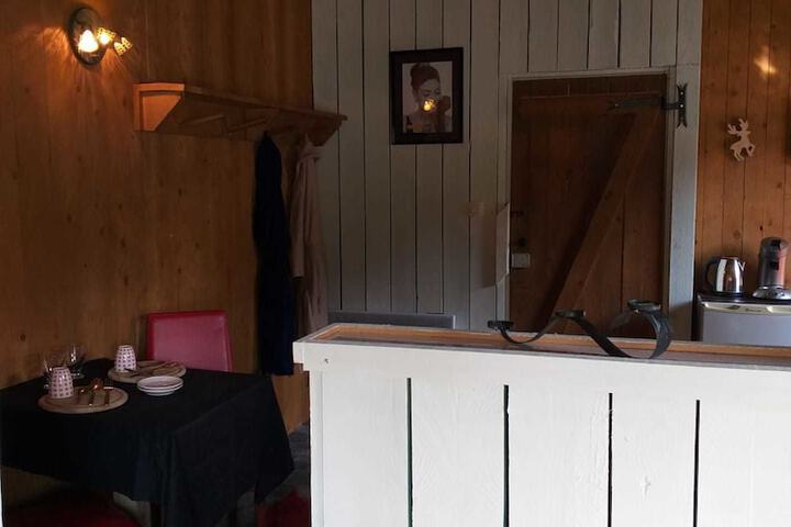 Room 3 of 24