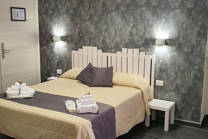 Room 12 of 61