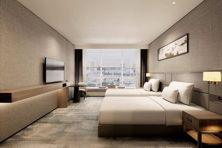Room 6 of 32