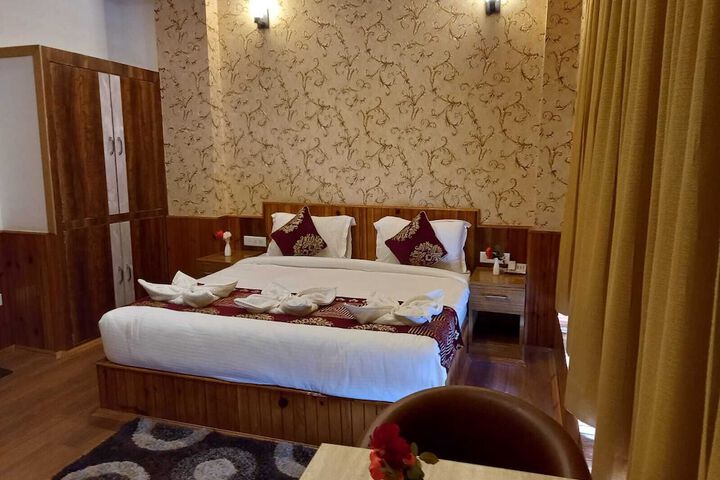 Room 8 of 56