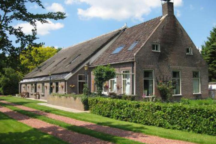 HOTEL GROTENEND