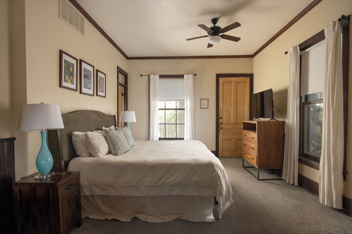 Room 59 of 278