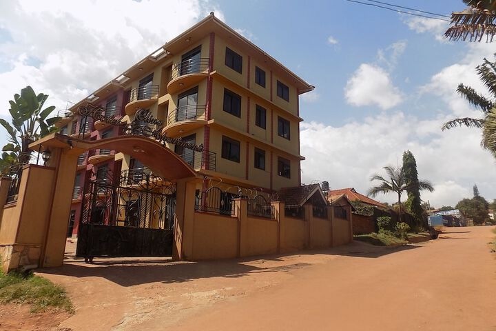 Olina Hotel and Apartments