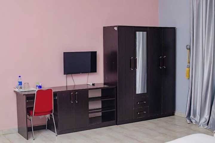Room 13 of 51