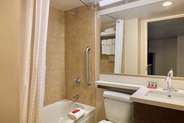 Studio Suite 1 Queen Bed City View High Floor (12 of 30)