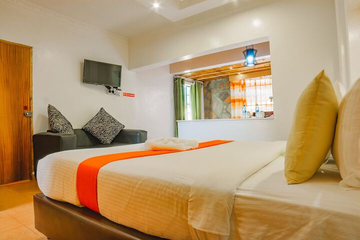 Room 8 of 54