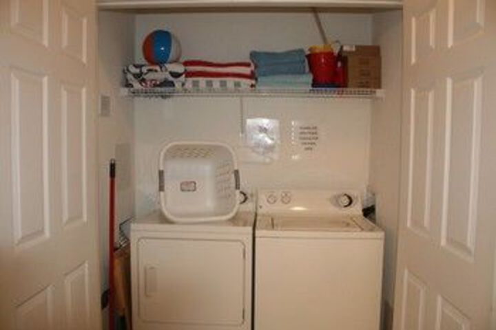 Room 9 of 13