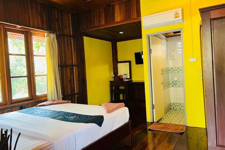 Room 26 of 65