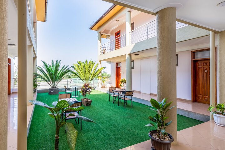 Terrace/Patio 11 of 27