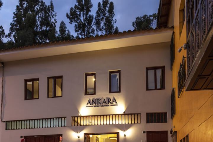 Hotel 5 of 86