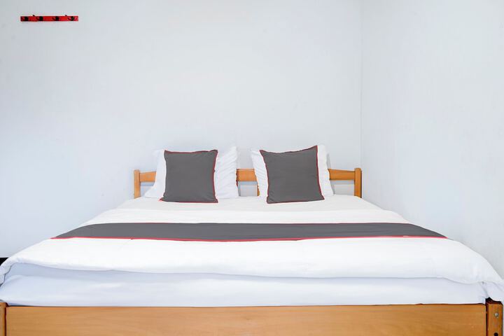 Room 15 of 28