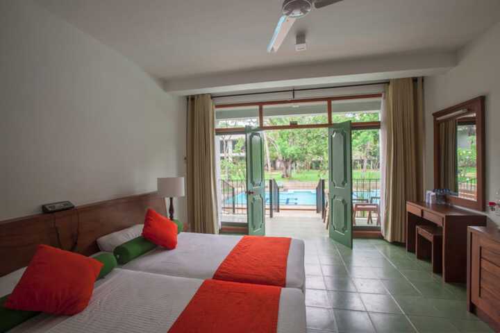 Room 4 of 55