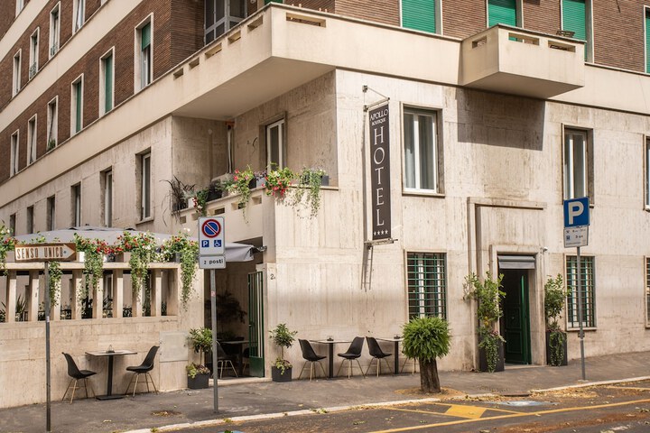 Hotel 78 of 82