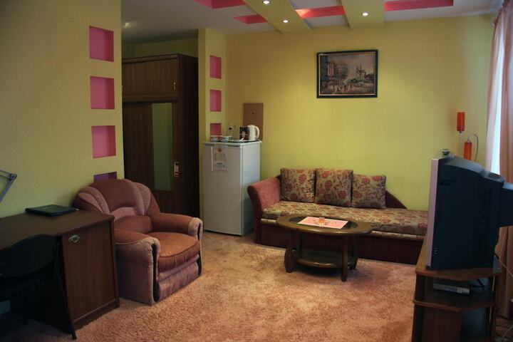 Room 35 of 53