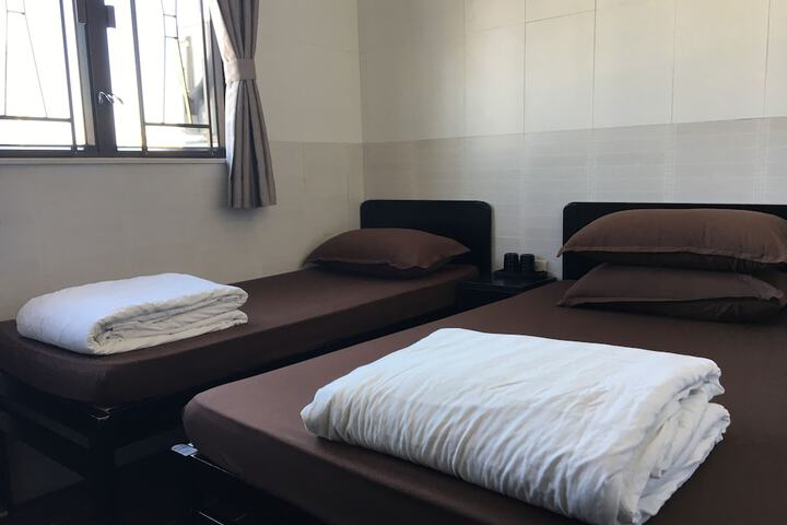 Room 26 of 72