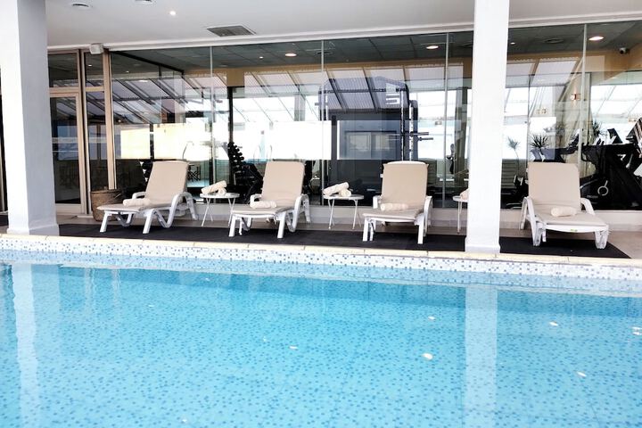 Pool 35 of 61