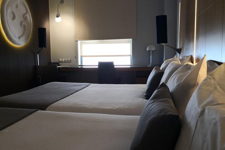 Room 30 of 109