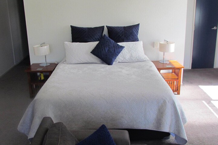 Room 11 of 57