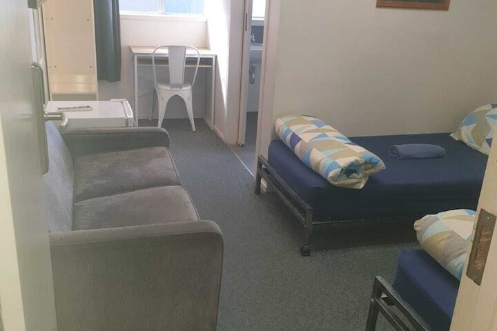 Room 14 of 38