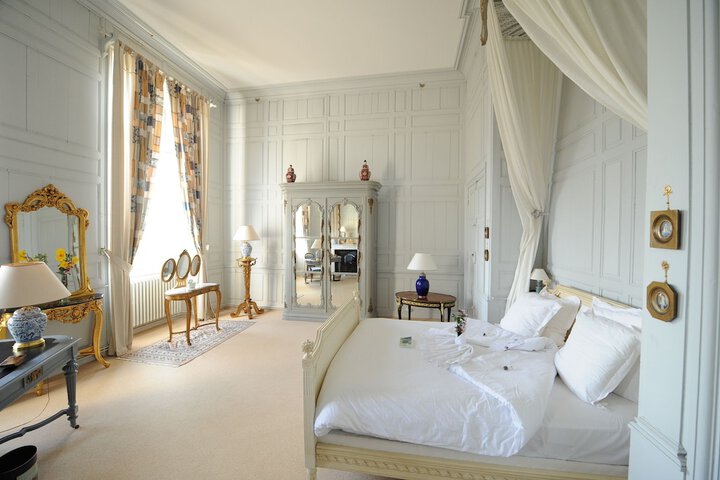 Room 4 of 31