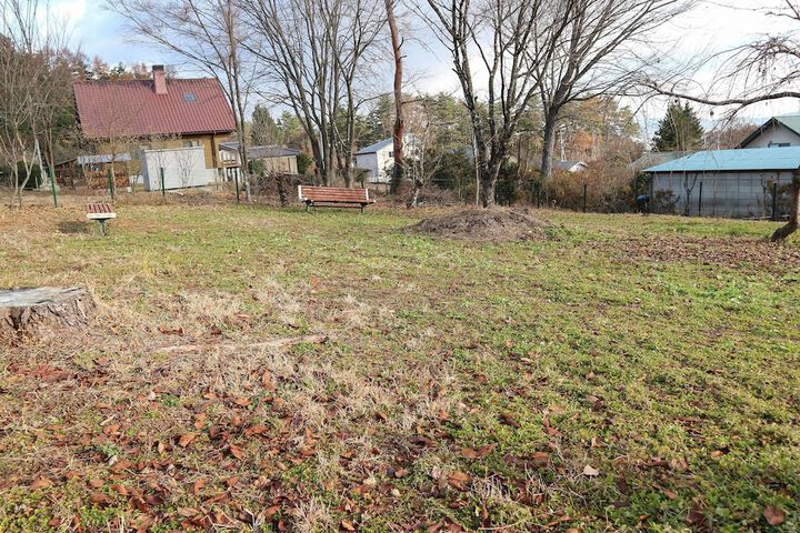 Property Grounds 23 of 31