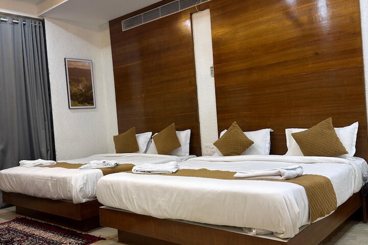 Room 42 of 83