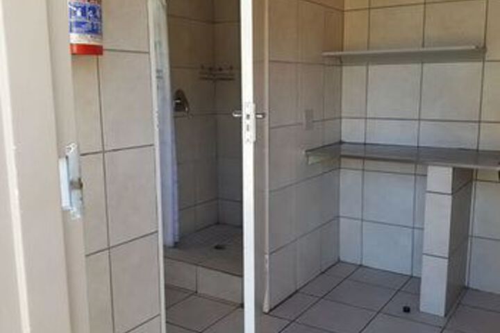 Room 4 of 48