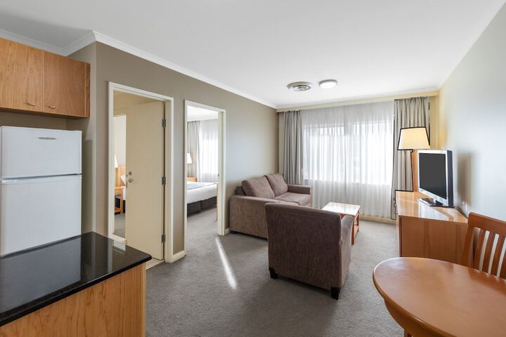 Room 17 of 44