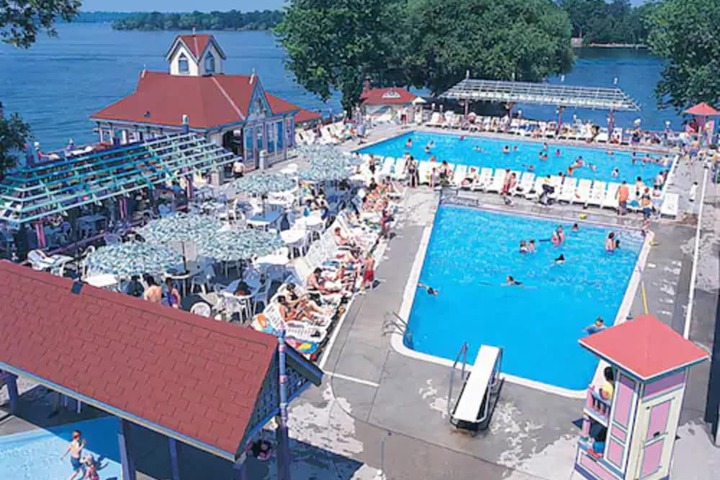 Pool 11 of 35