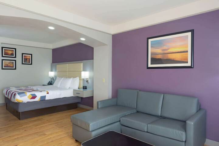 Room 5 of 29
