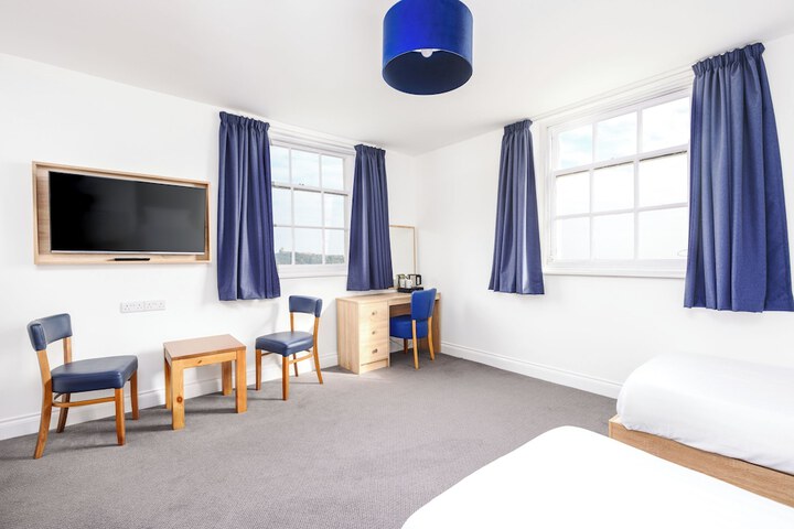Room 53 of 95