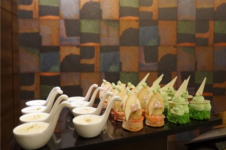 Dining 49 of 95
