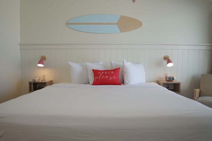 Studio 1 King Bed Ocean View (5 of 9)