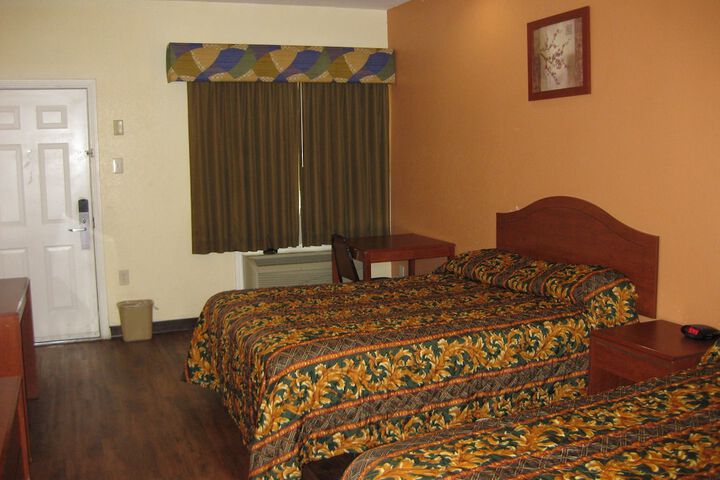 Room 3 of 22