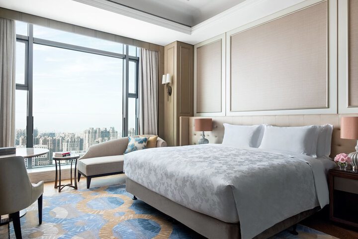 Room 40 of 103