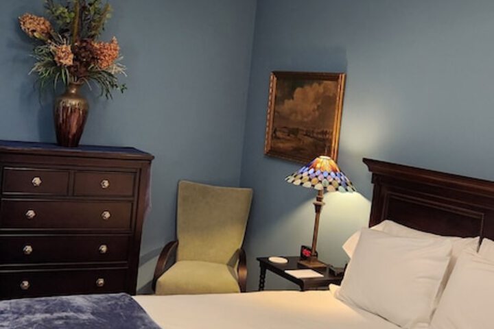 Room 43 of 83