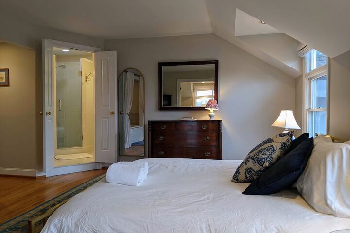 Room 70 of 258