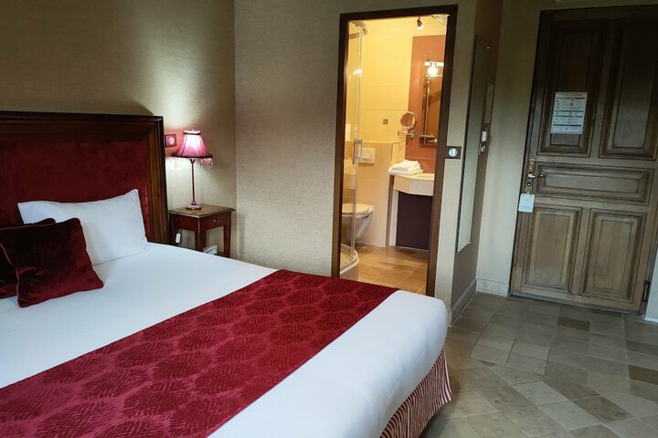 Room 47 of 117
