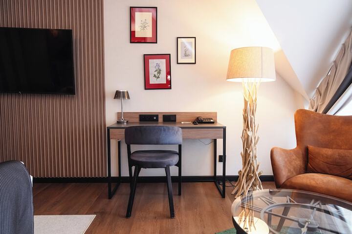 Room 47 of 98