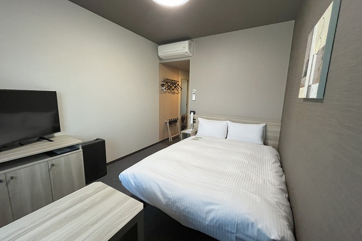 Room 8 of 39