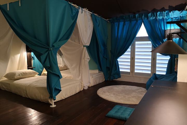 Room 19 of 49