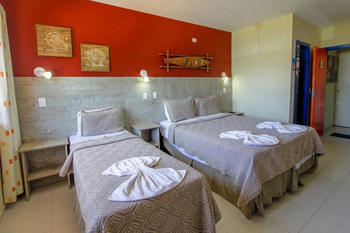 Room 4 of 193