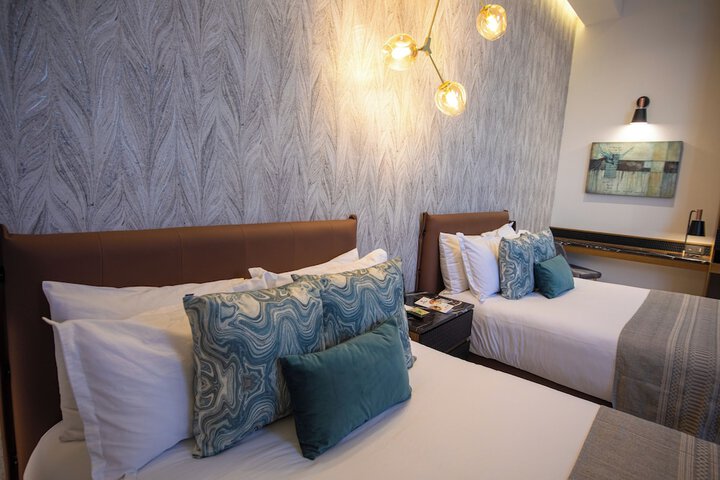 Room 28 of 84