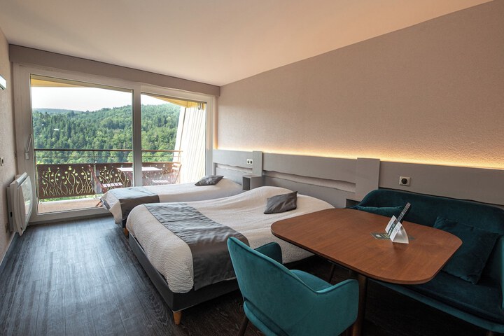 Room 7 of 19