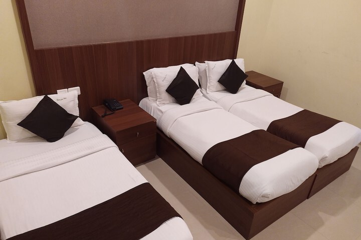 Room 8 of 41