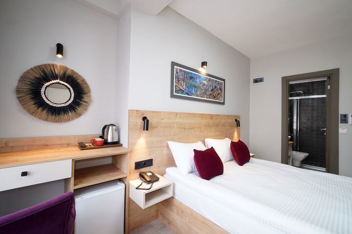Room 17 of 39