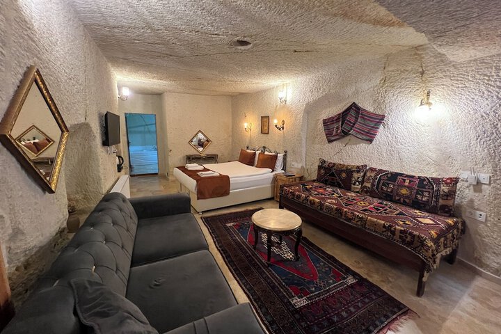 Room 38 of 67